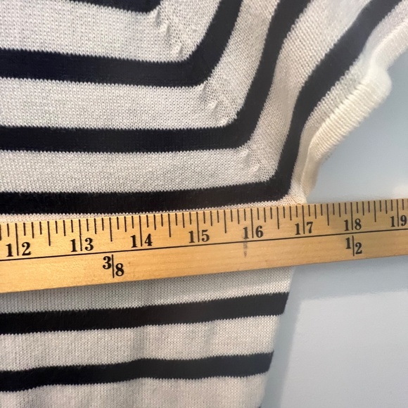 Chaps Ralph Lauren women petite knit stripe t-shirt with crochet collar - Picture 4 of 8